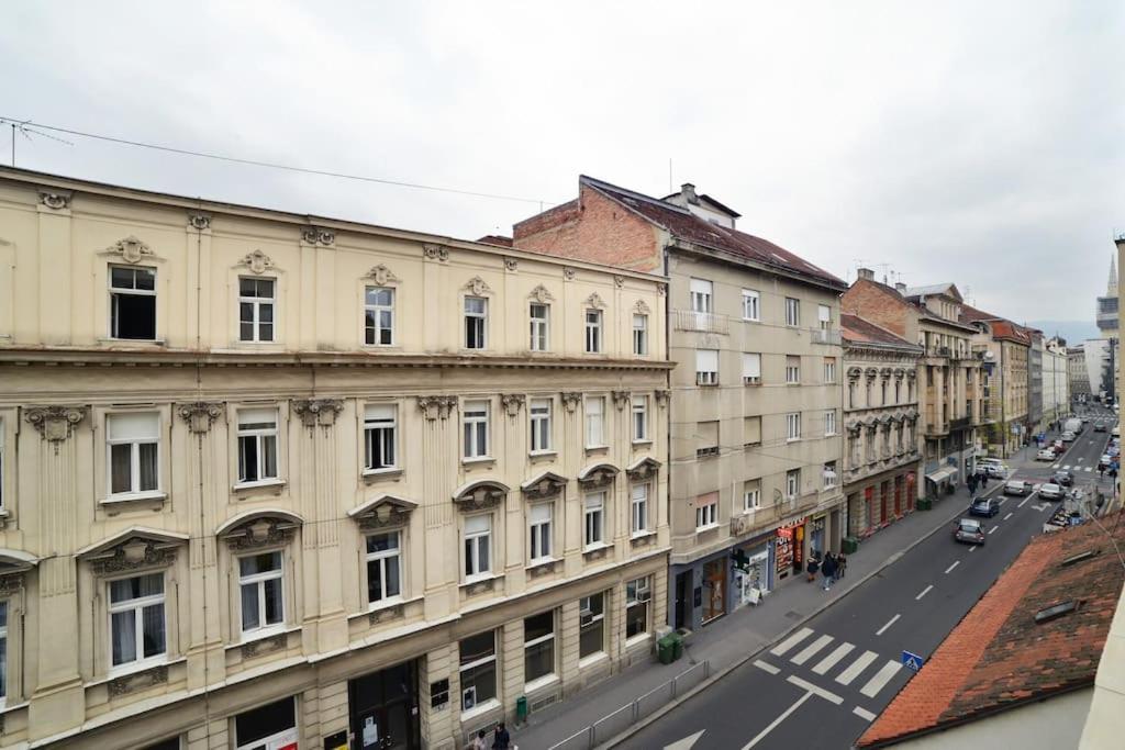 True Zagreb Centrally Located & Spacious Apartment Exterior foto